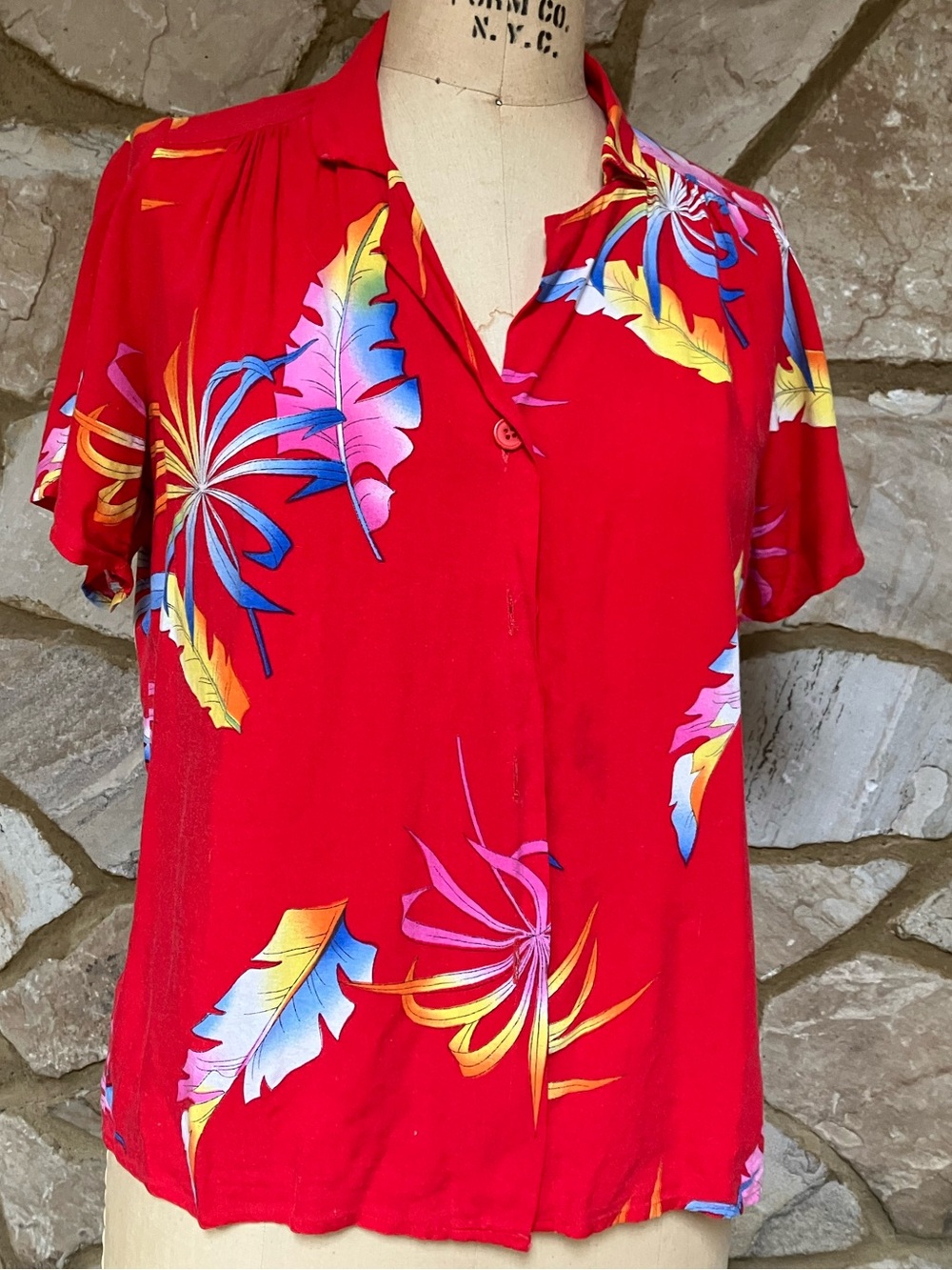 Vibrant Red Tropical Print Short-Sleeve Button Front Top
